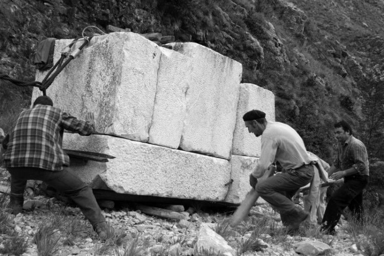 Natursteine in der Schweiz und in Italien