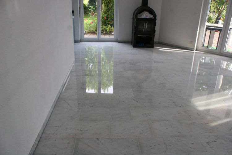 Natursteinveredelung Marmorboden - Nachher